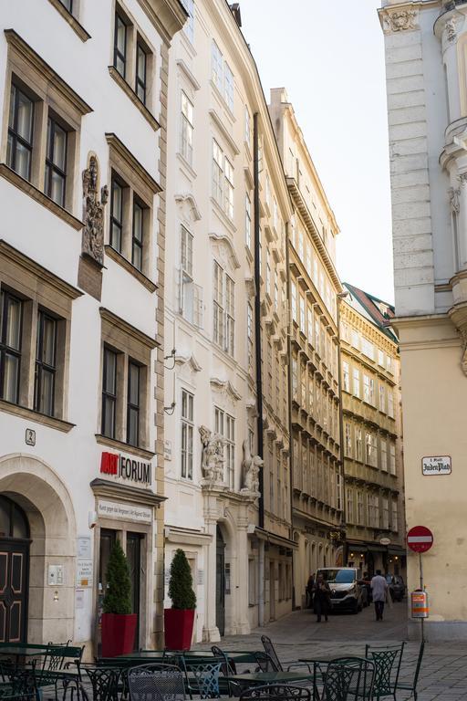 Living Vienna City Center Εξωτερικό φωτογραφία
