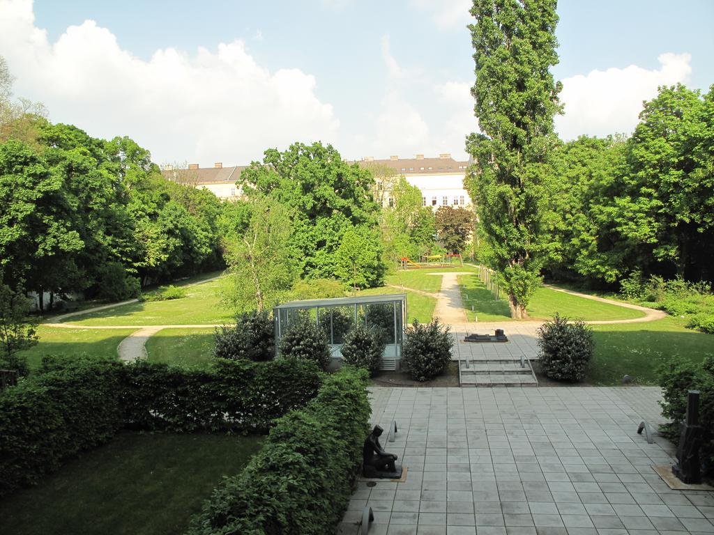 Living Vienna City Center Δωμάτιο φωτογραφία